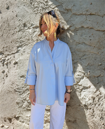 WAUW LUNA SHIRT BLUE THE GOOD LUCK CLUB - 10187